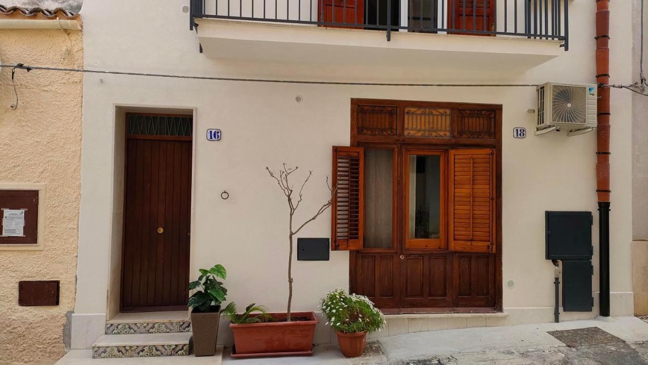 Casa Vacanze Gloria Castellammare del Golfo Eksteriør bilde